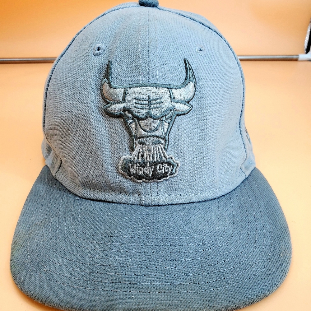 Chicago Bulls Windy City New-Era Classic SnapBack 9Fifty Cap (62)